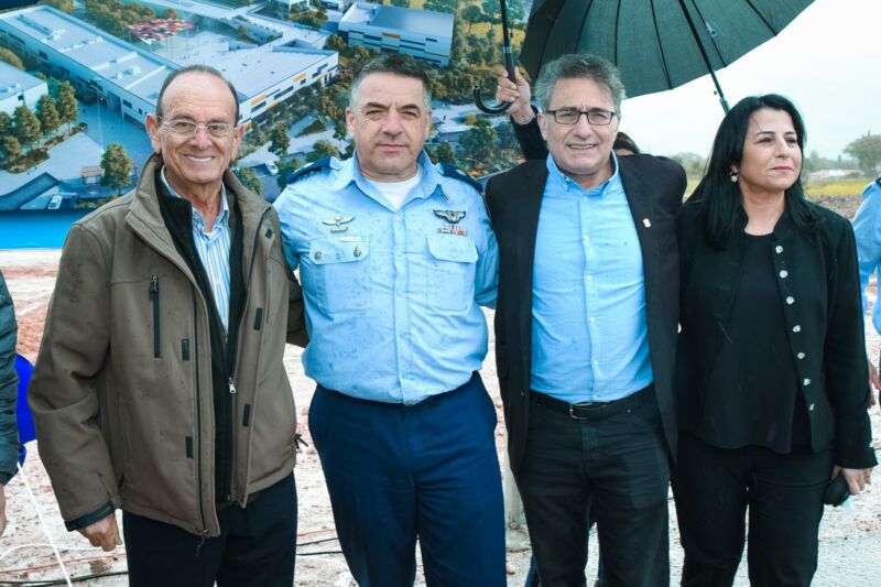 Школа Космоса и Аэронавтики в Кармиэле